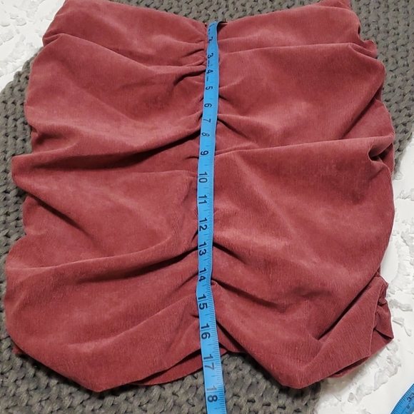 Zara Ruched Rose Ruched Miniskirt - Picture 5 of 5